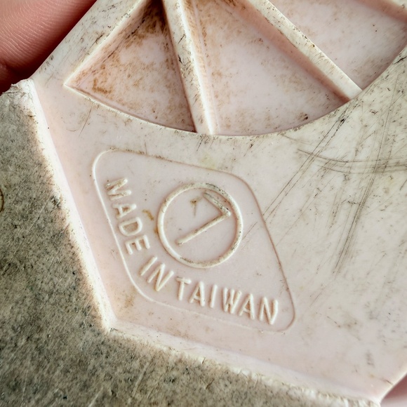 Ted Baker Women's Ettiea Jelly Sandal size 7 (fits like an 8-9) - Picture 9 of 9